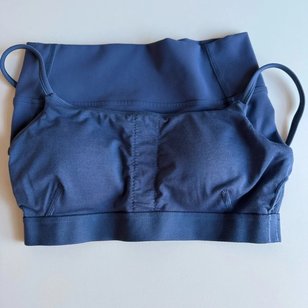 Lululemon Women’s Blue Longline Sports Bra Crop Top Stretch Athletic Yoga Size 2